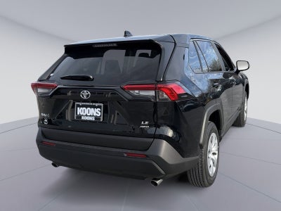 2025 Toyota RAV4 LE