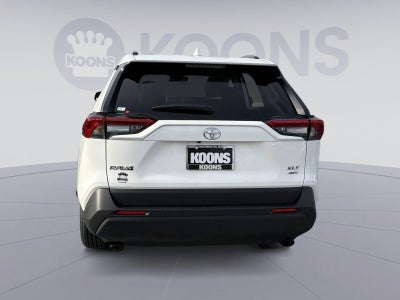 2025 Toyota RAV4 XLE