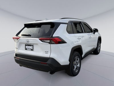 2025 Toyota RAV4 XLE