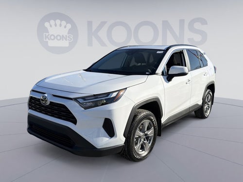 2025 Toyota RAV4 XLE