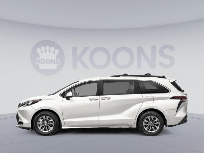 2026 Toyota Sienna LE