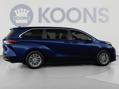 2026 Toyota Sienna LE