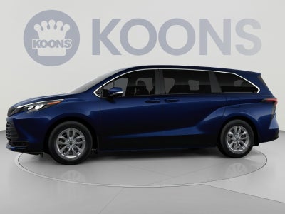 2026 Toyota Sienna LE