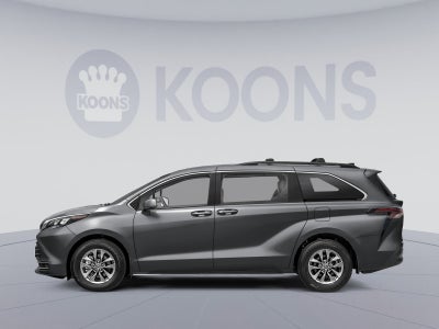 2026 Toyota Sienna LE