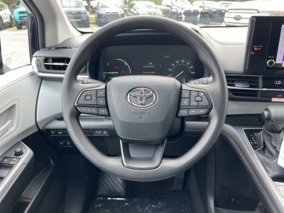 2026 Toyota Sienna LE