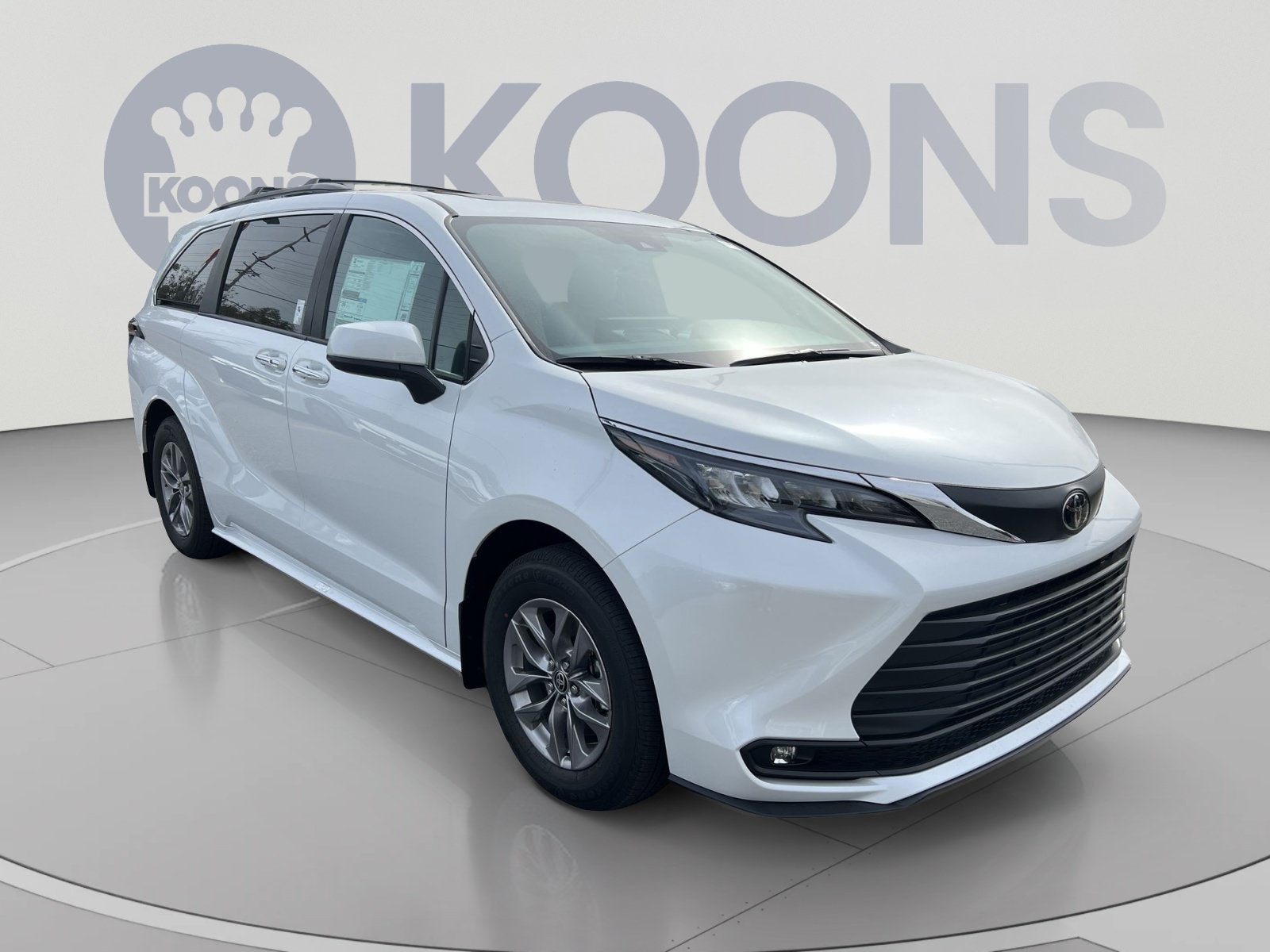 2026 Toyota Sienna XLE