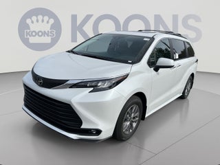 2026 Toyota Sienna XLE
