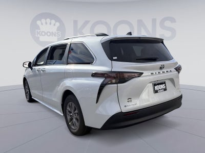 2026 Toyota Sienna XLE