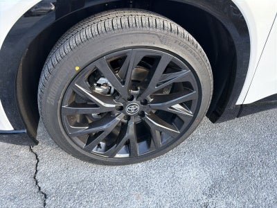 2025 Toyota Crown Signia Limited