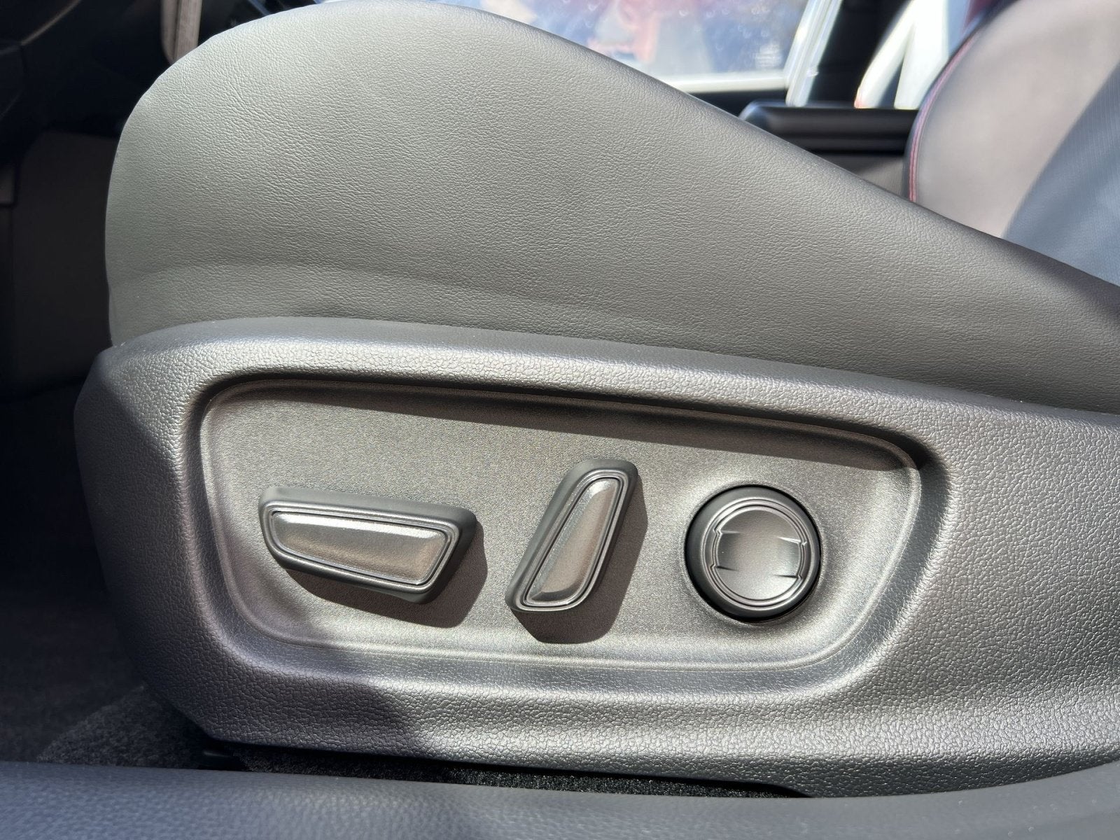 2027 Toyota Prius Plug-In Hybrid XSE Premium