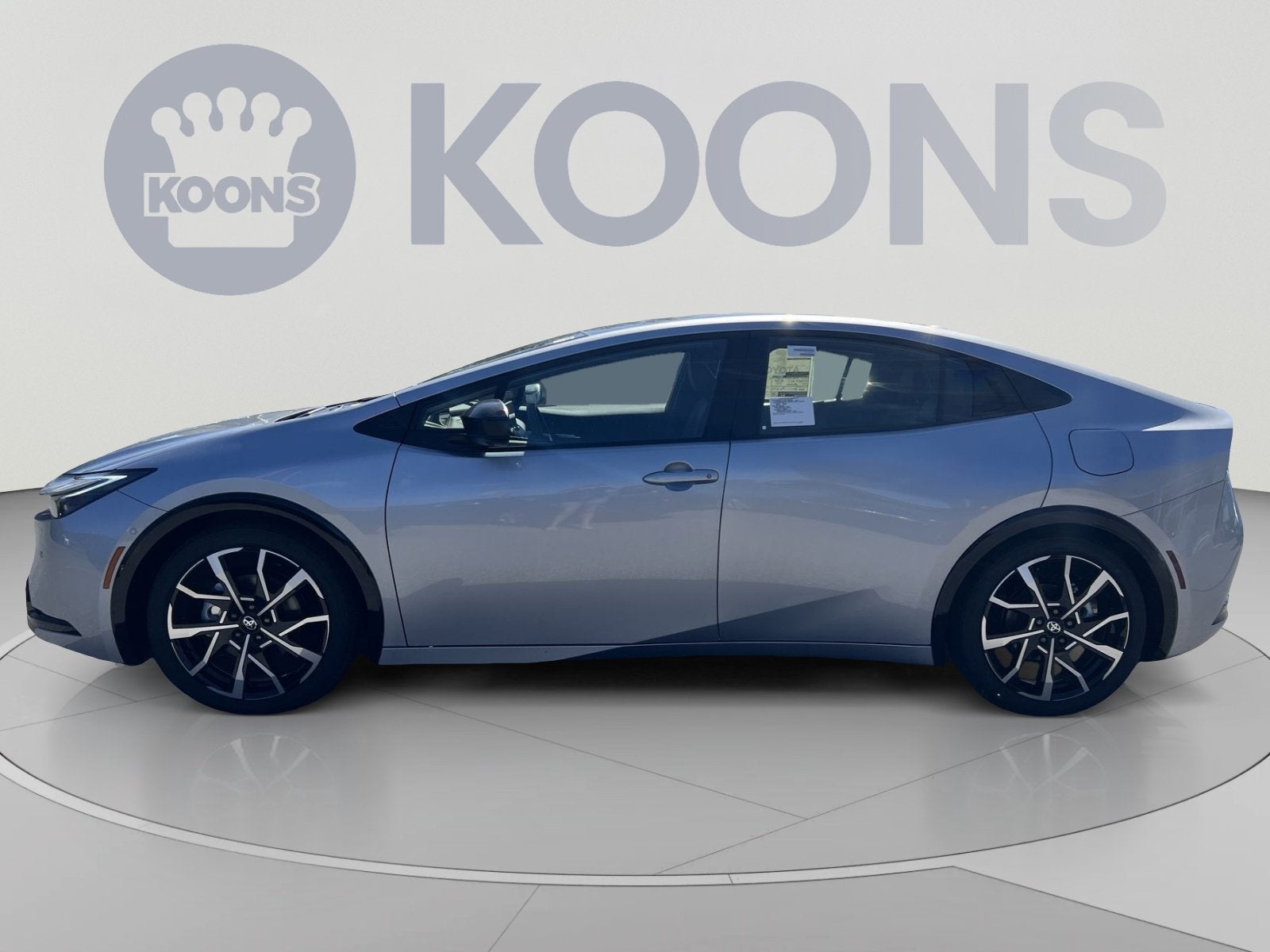 2027 Toyota Prius Plug-In Hybrid XSE Premium