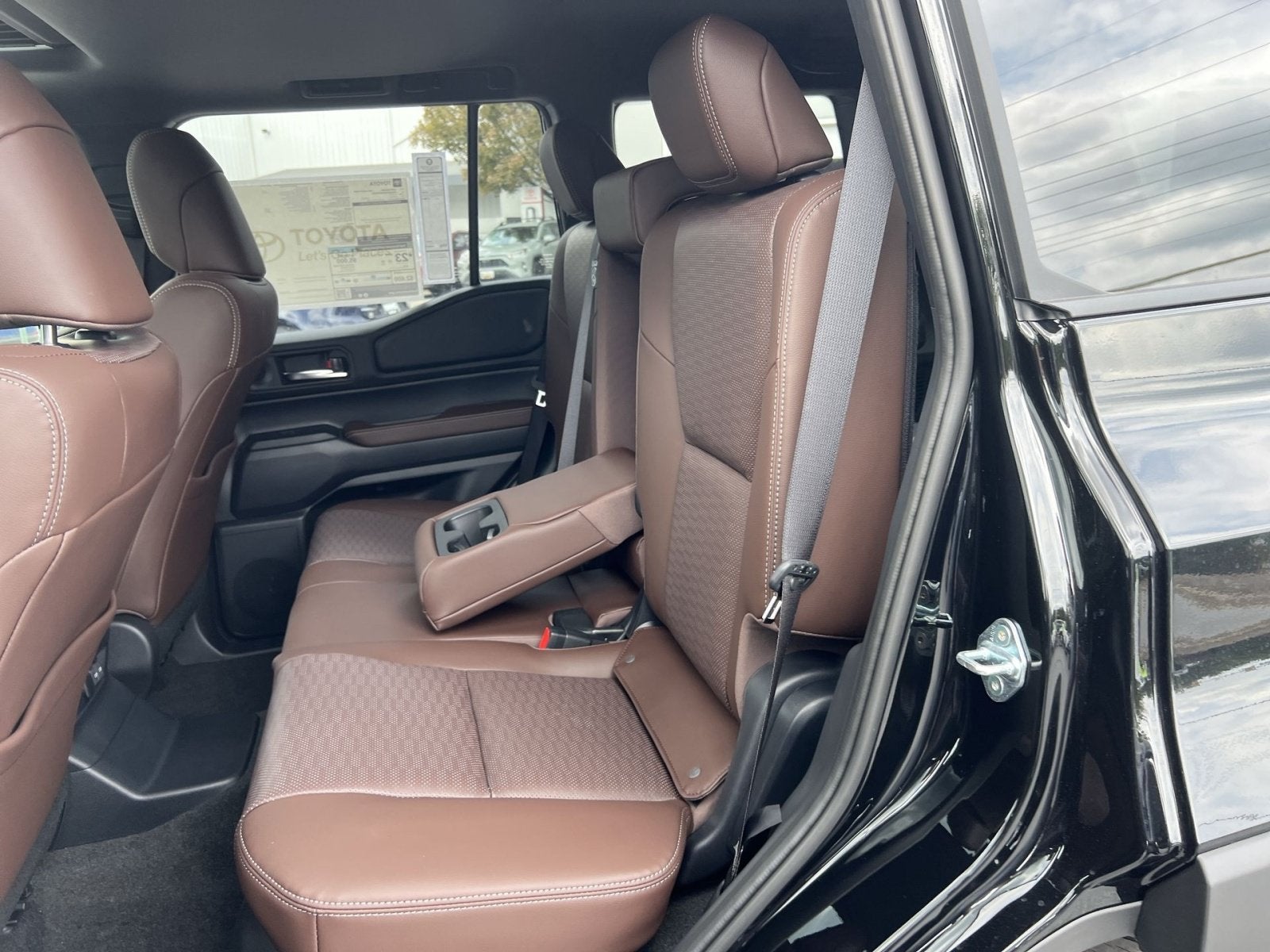2027 Toyota Land Cruiser Base