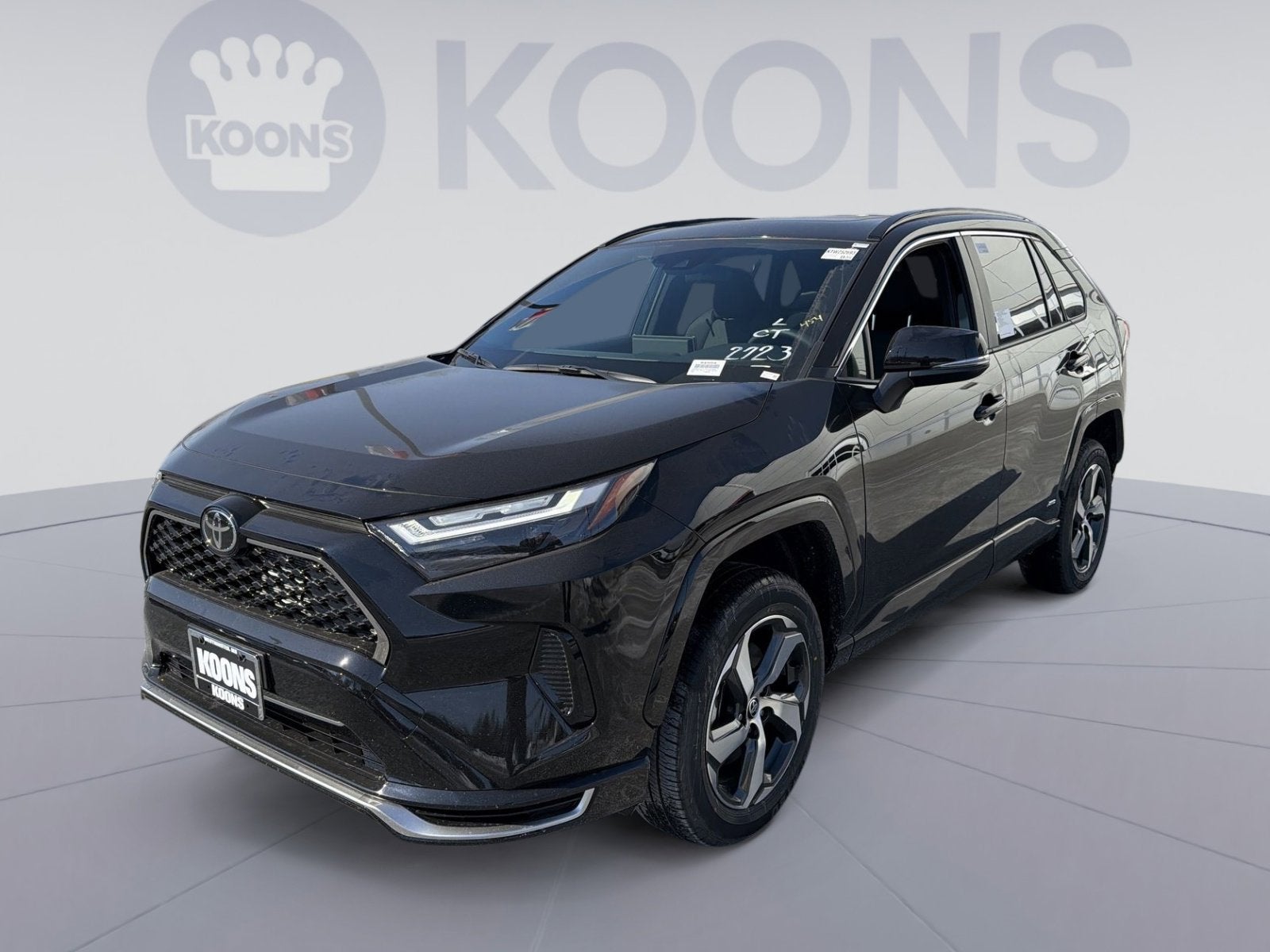 2025 Toyota RAV4 Plug-In Hybrid SE