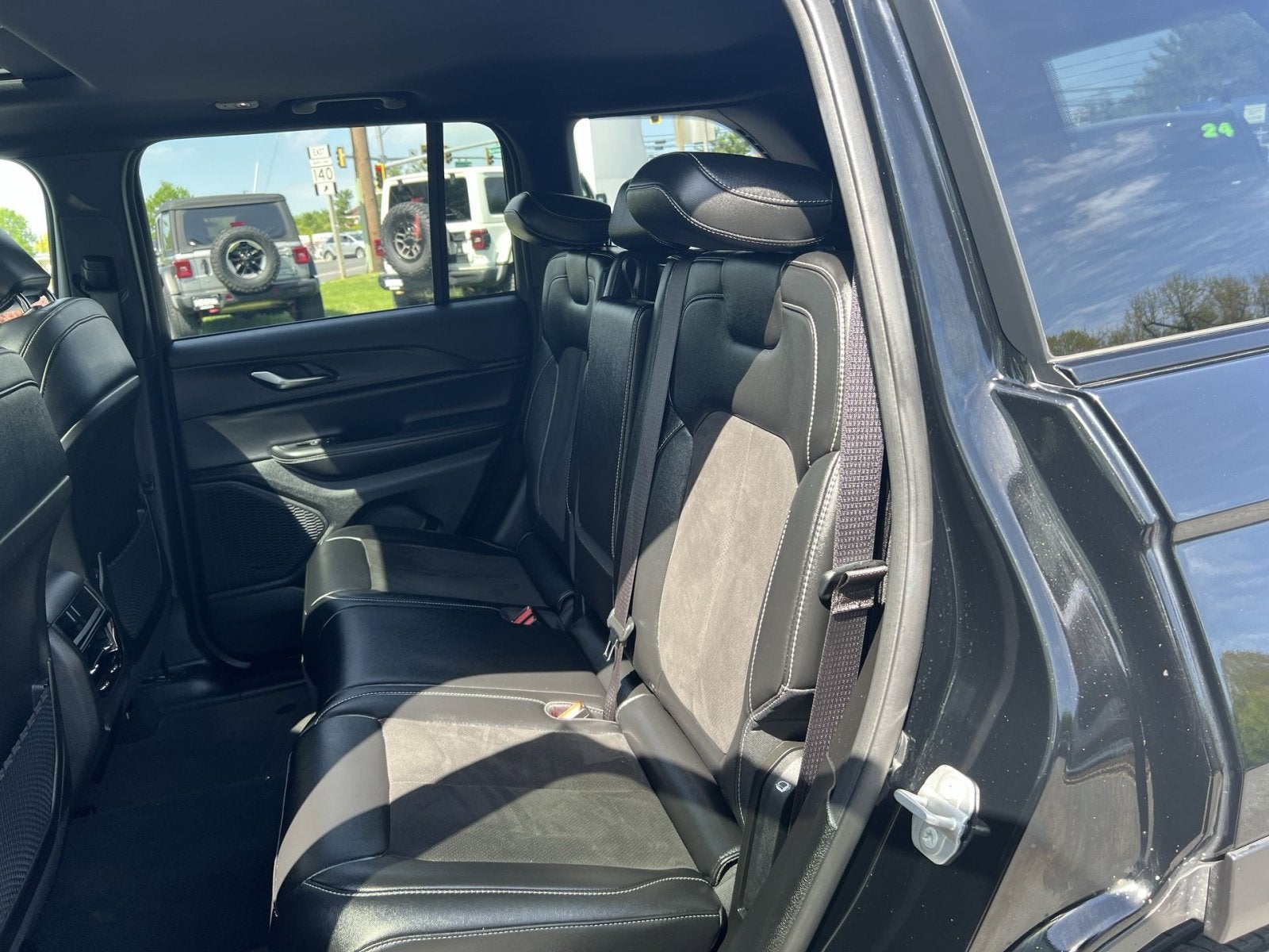 2023 Jeep Grand Cherokee Altitude X