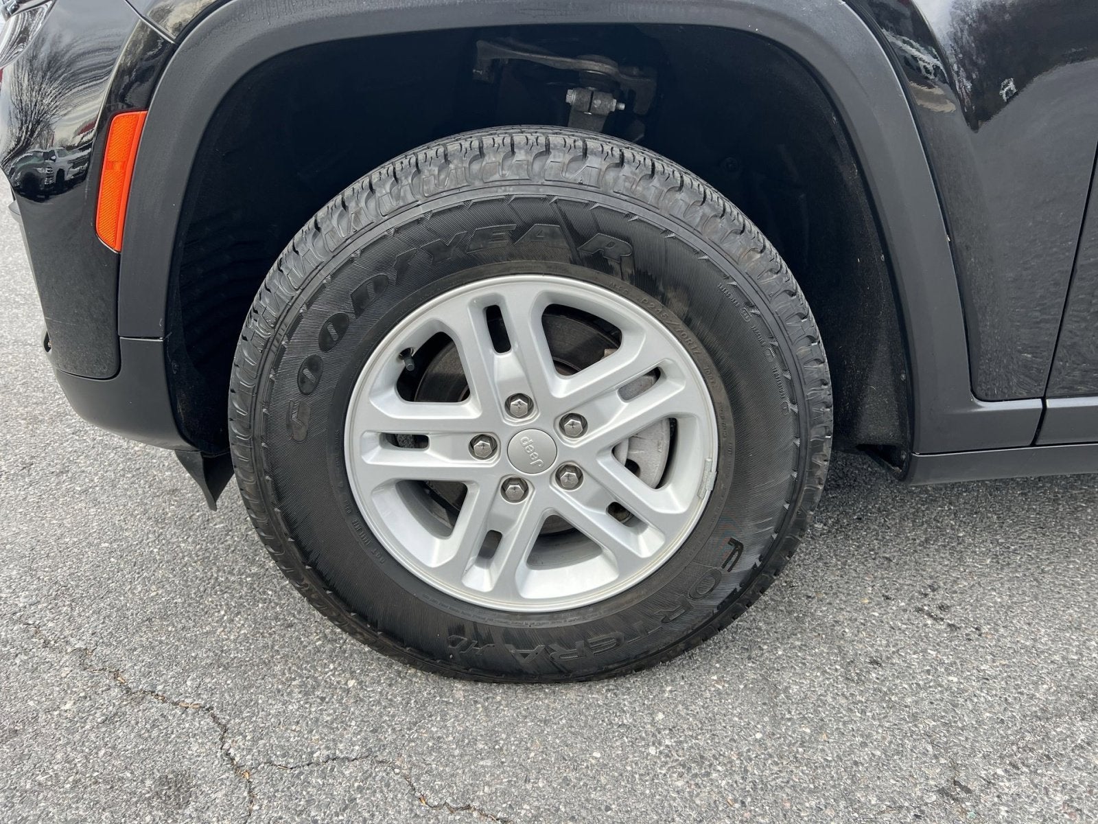 2023 Jeep Grand Cherokee Laredo