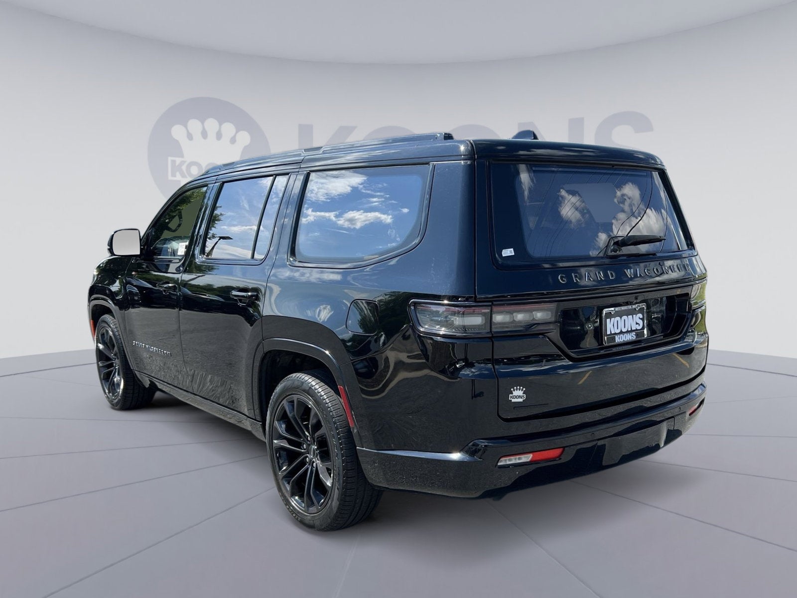 2023 Jeep Grand Wagoneer Series II