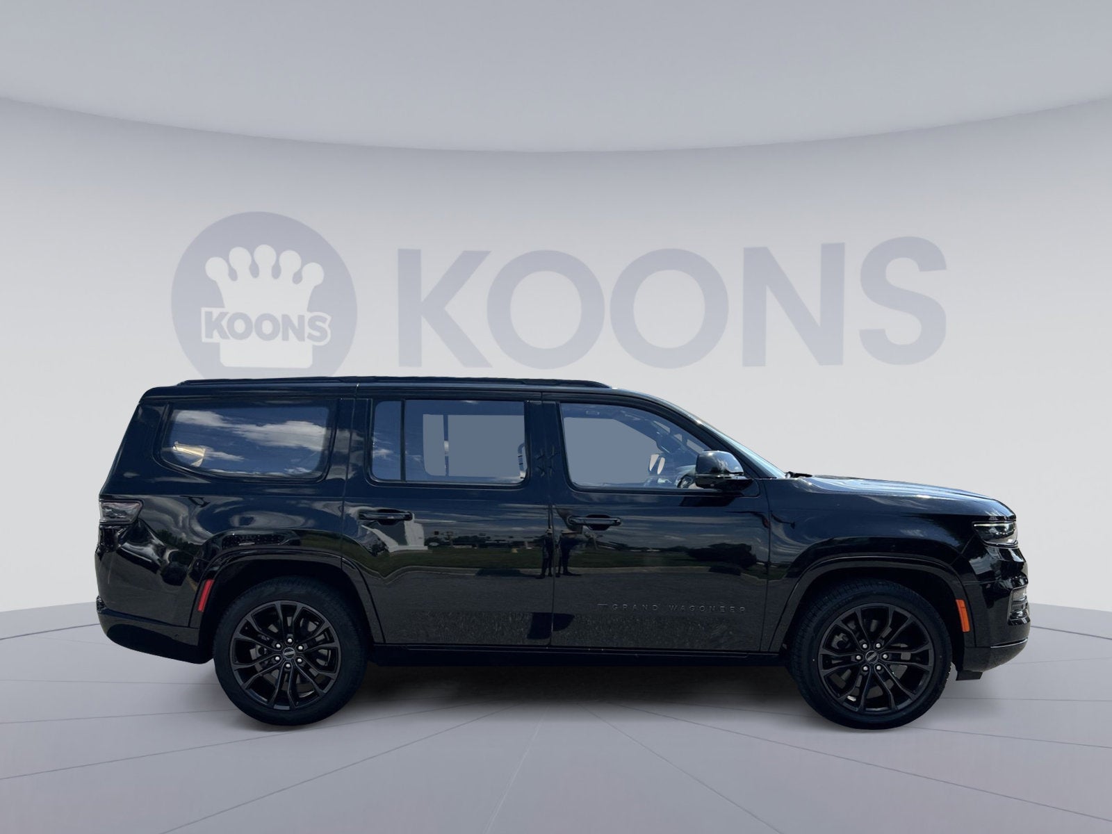 2023 Jeep Grand Wagoneer Series II
