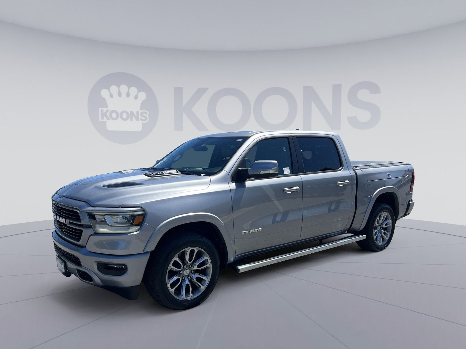 2020 RAM 1500 Laramie 4x4 Crew Cab 5'7's photo