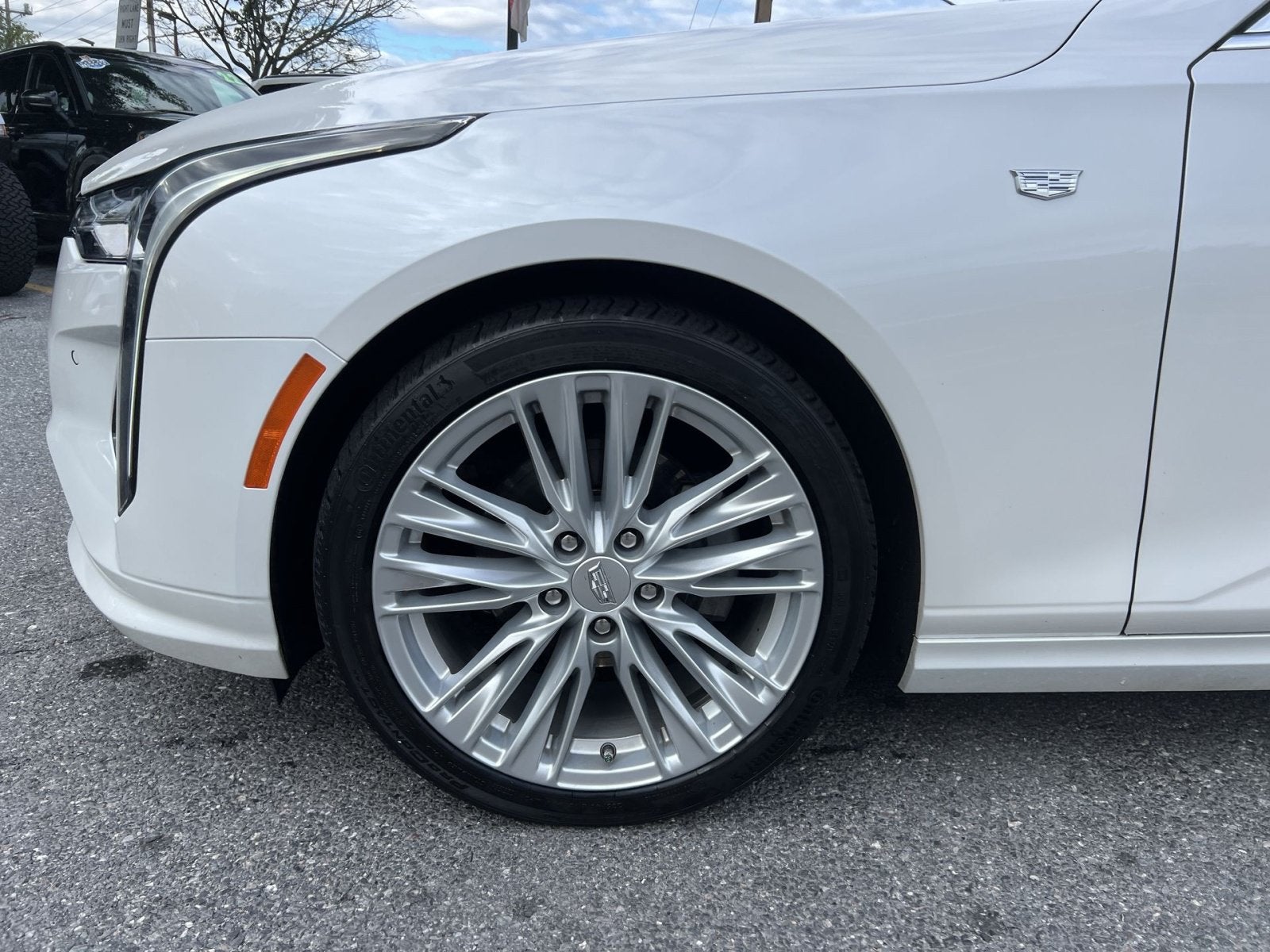 2023 Cadillac CT4 Premium Luxury