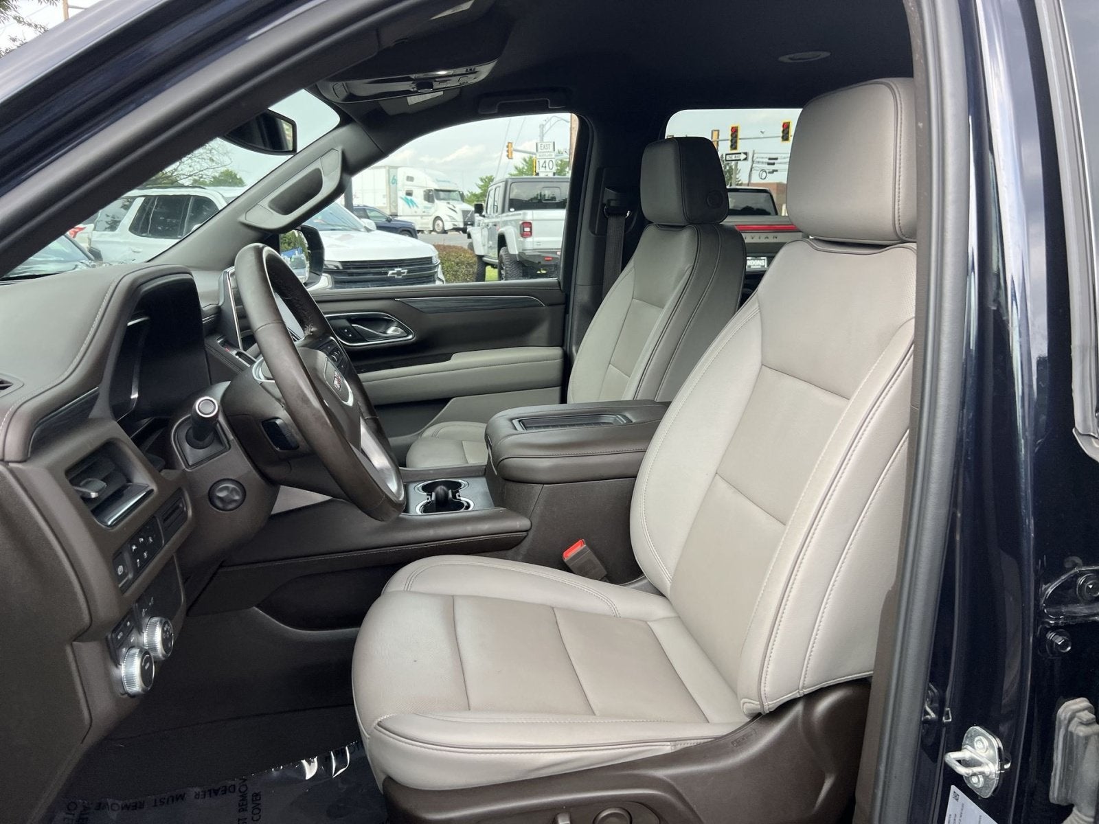 2024 GMC Yukon XL SLT