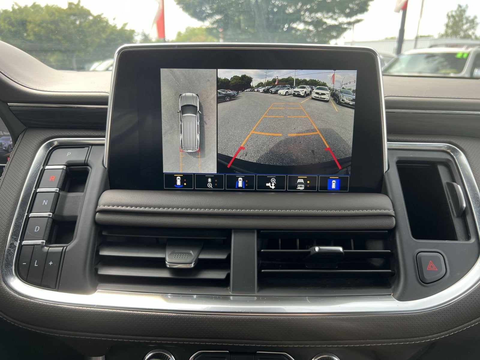 2024 GMC Yukon XL SLT