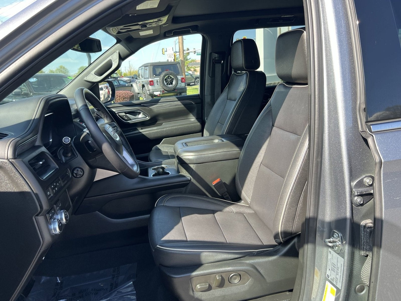 2022 GMC Yukon XL SLT