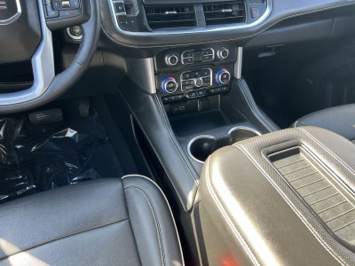 2022 GMC Yukon XL SLT