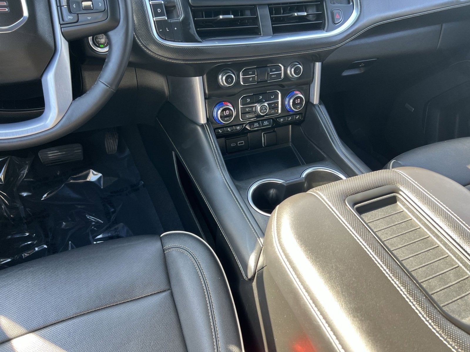 2022 GMC Yukon XL SLT