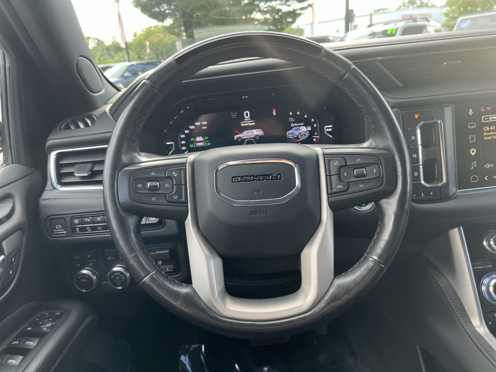 2023 GMC Yukon XL Denali