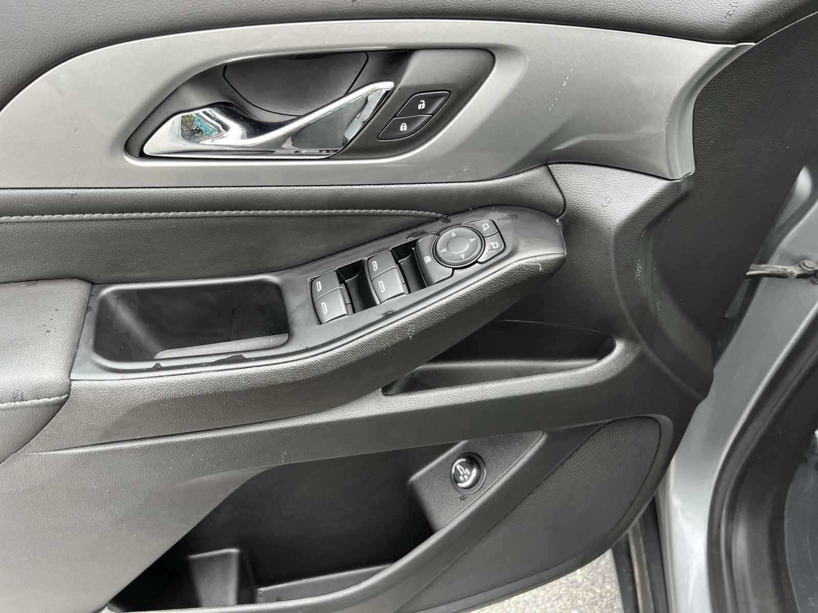 2023 Chevrolet Traverse LT