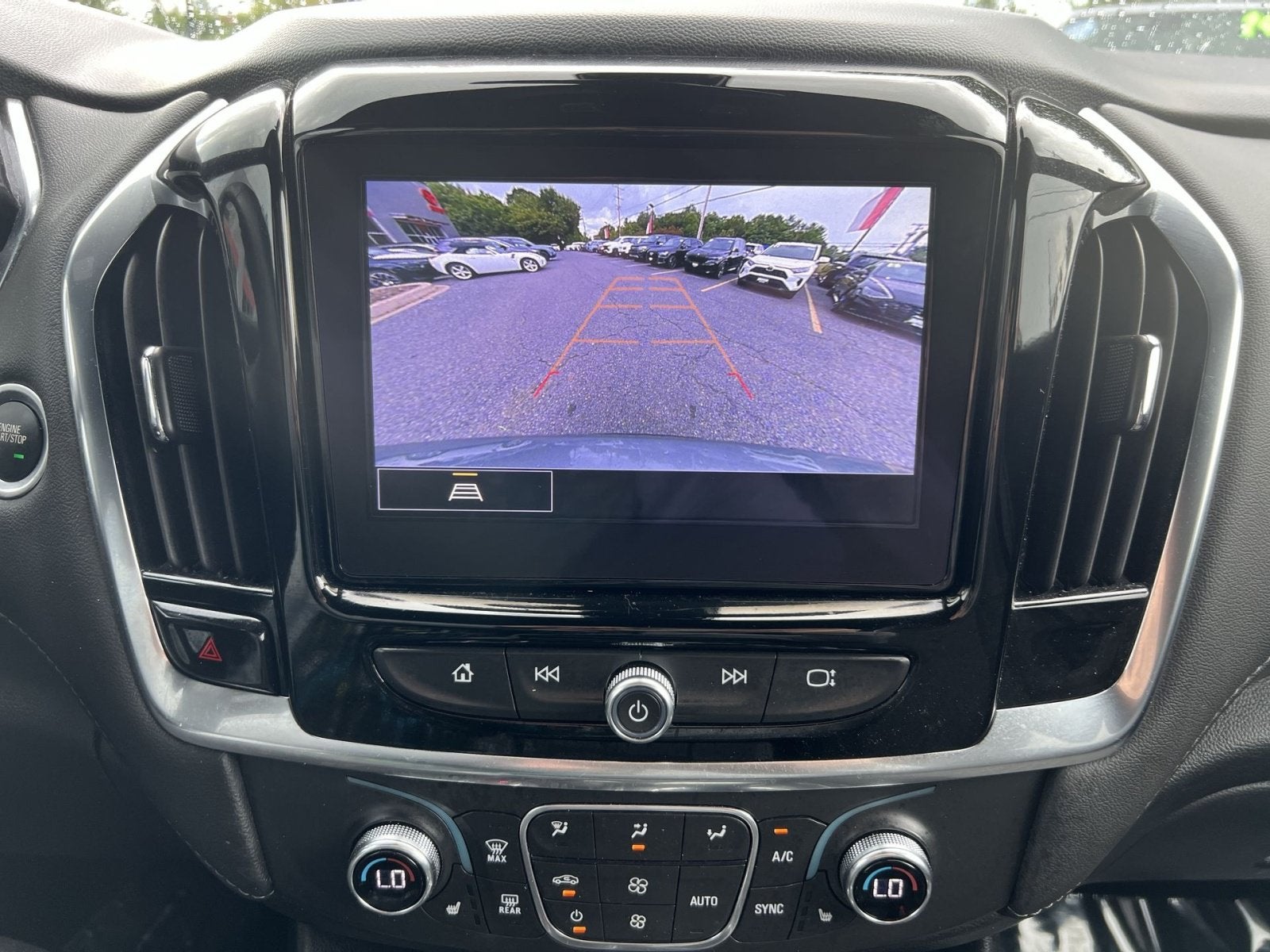 2023 Chevrolet Traverse LT