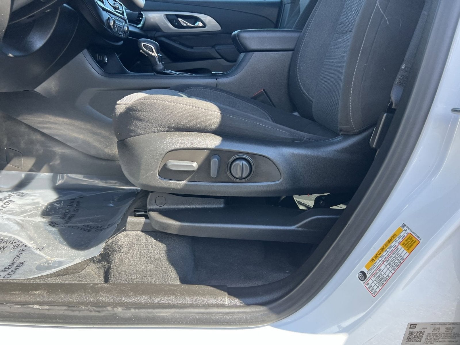 2023 Chevrolet Traverse LT