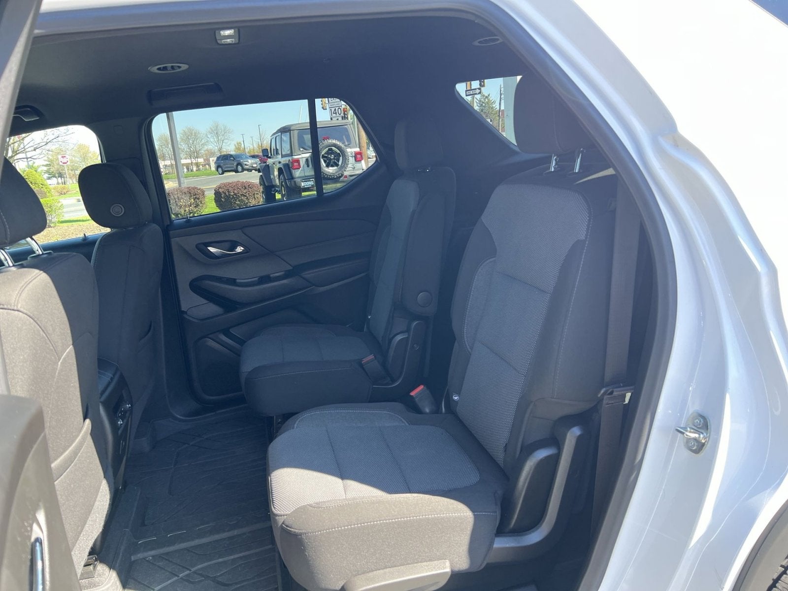 2023 Chevrolet Traverse LT