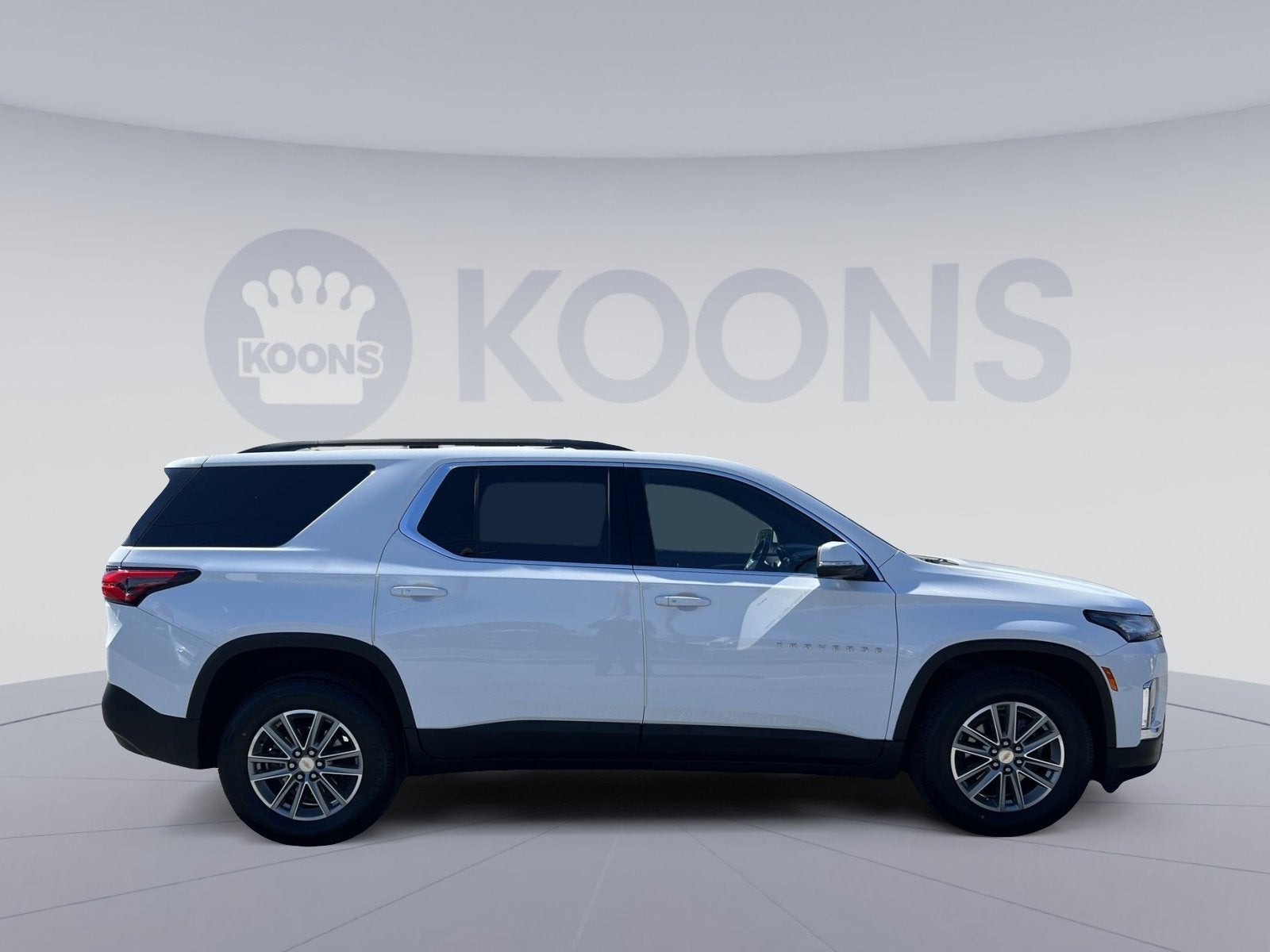 2023 Chevrolet Traverse LT