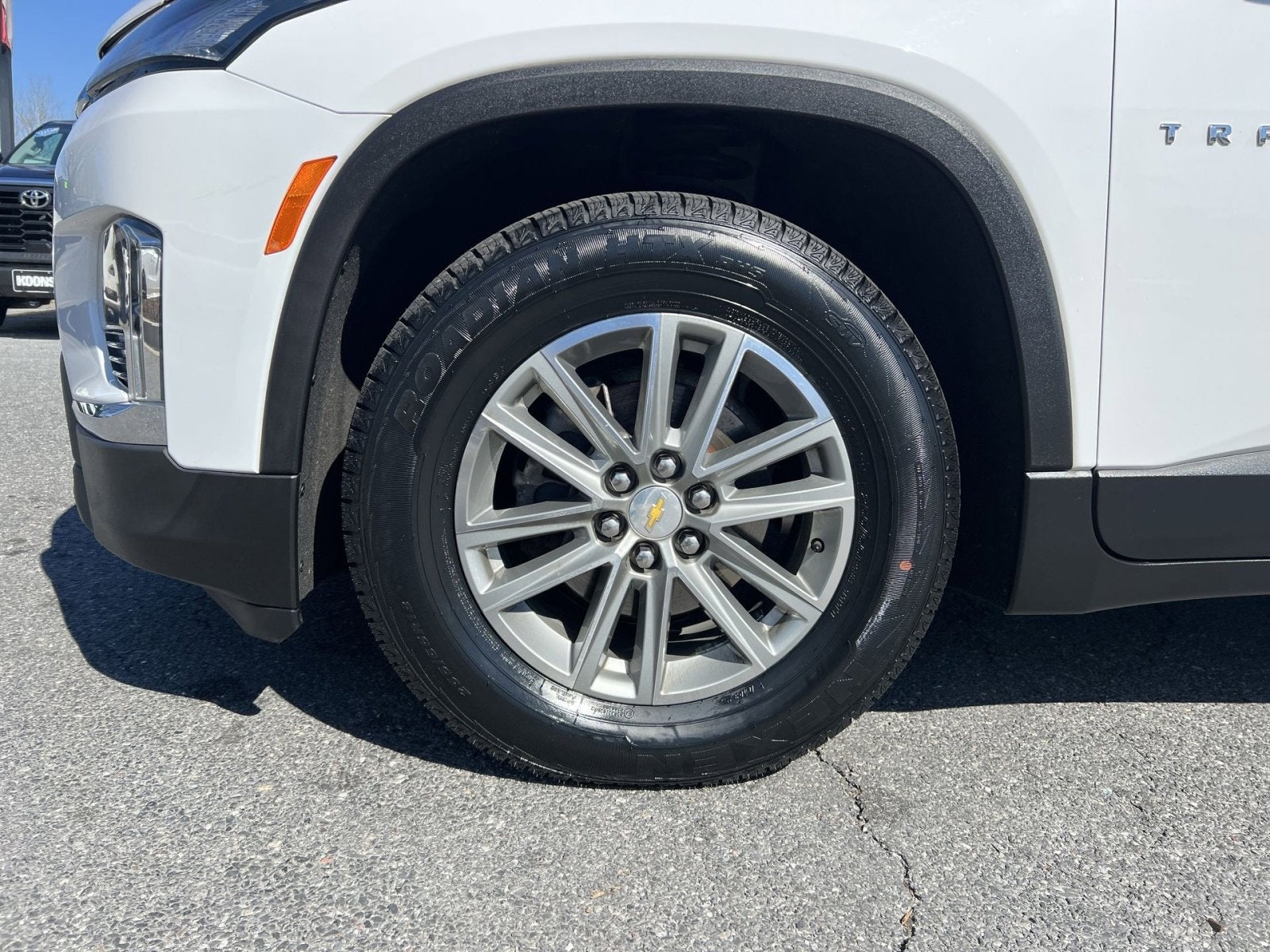 2023 Chevrolet Traverse LT