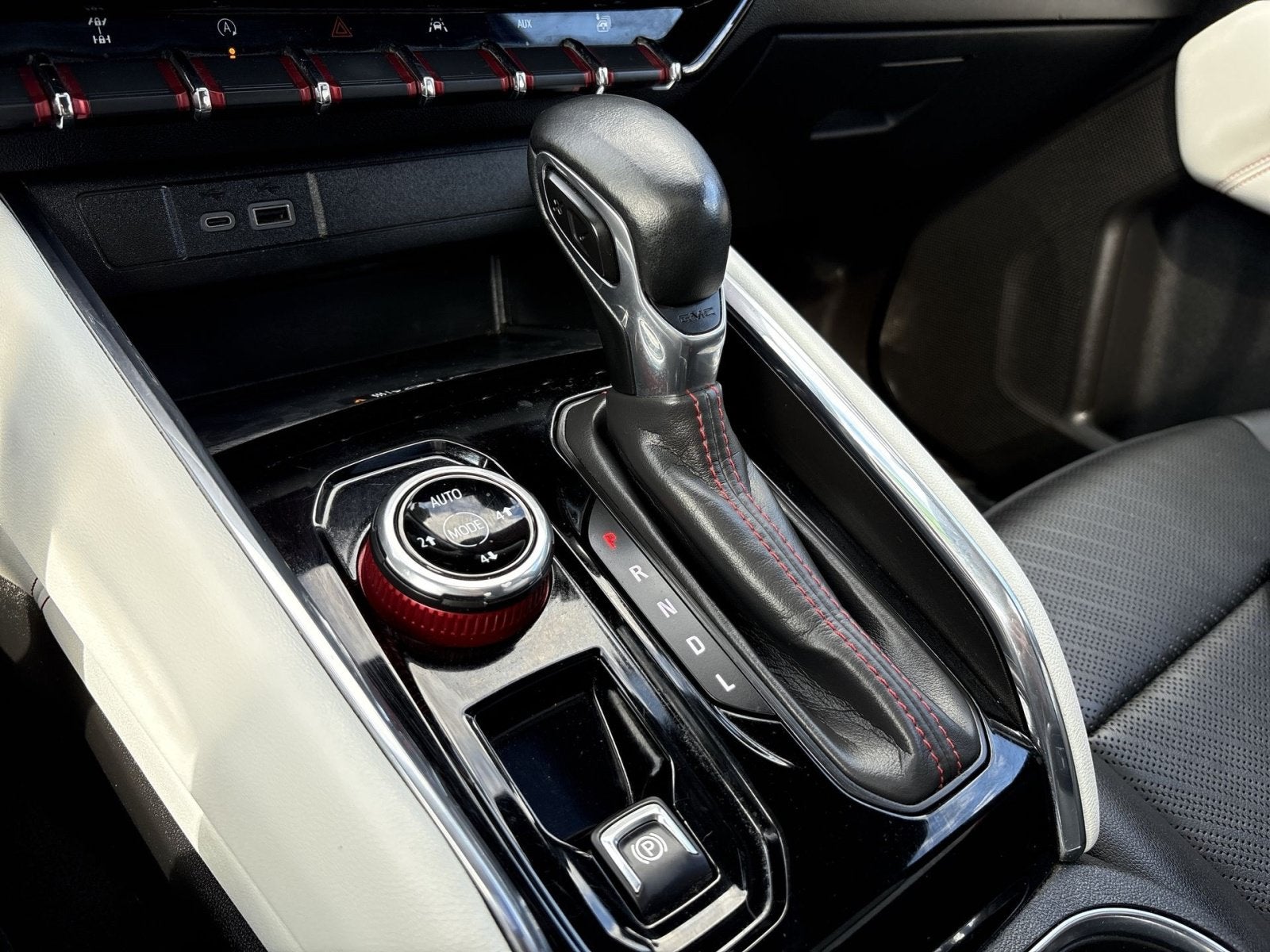 2023 GMC Canyon AT4X