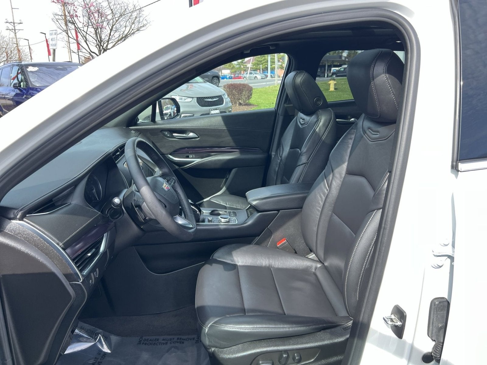 2023 Cadillac XT4 Luxury