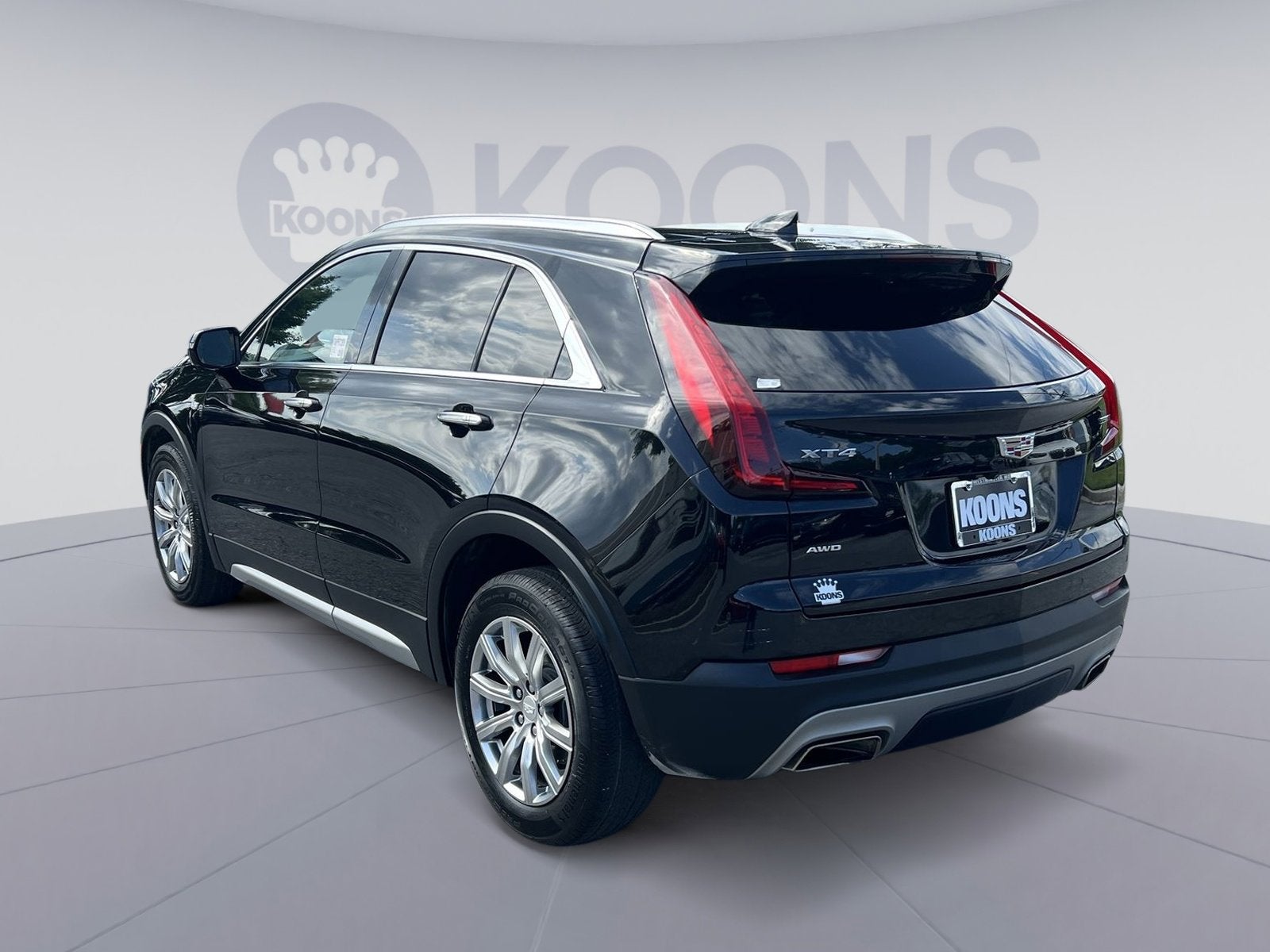 2023 Cadillac XT4 Premium Luxury