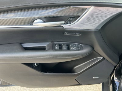 2023 Cadillac XT5 Sport