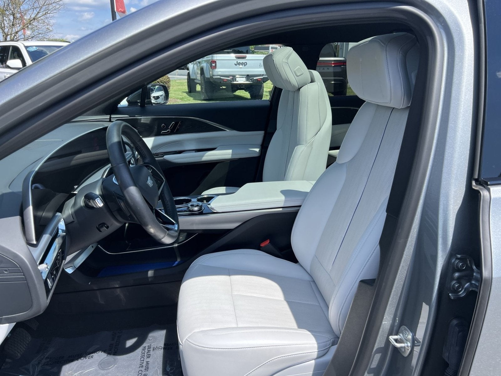 2024 Cadillac LYRIQ Luxury