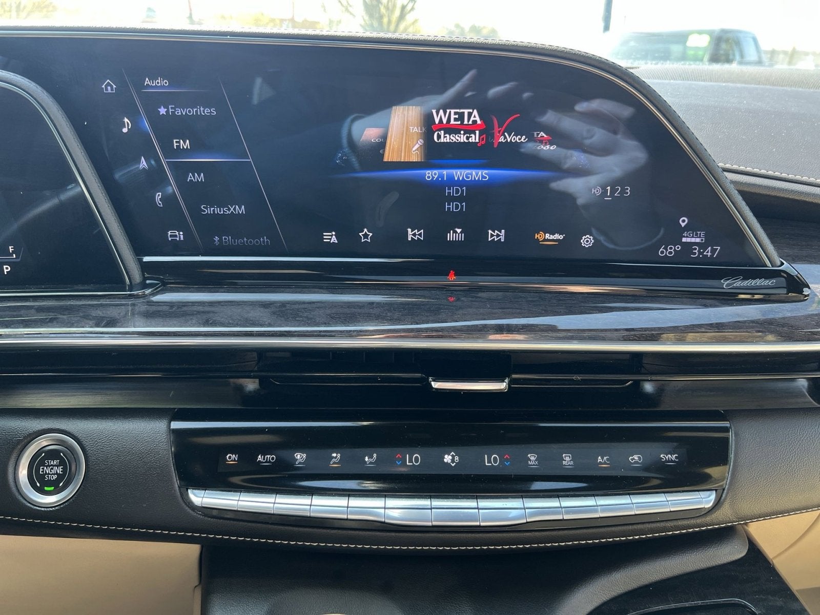 2023 Cadillac Escalade ESV Premium