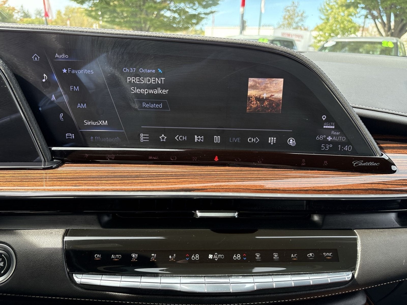 2023 Cadillac Escalade Luxury