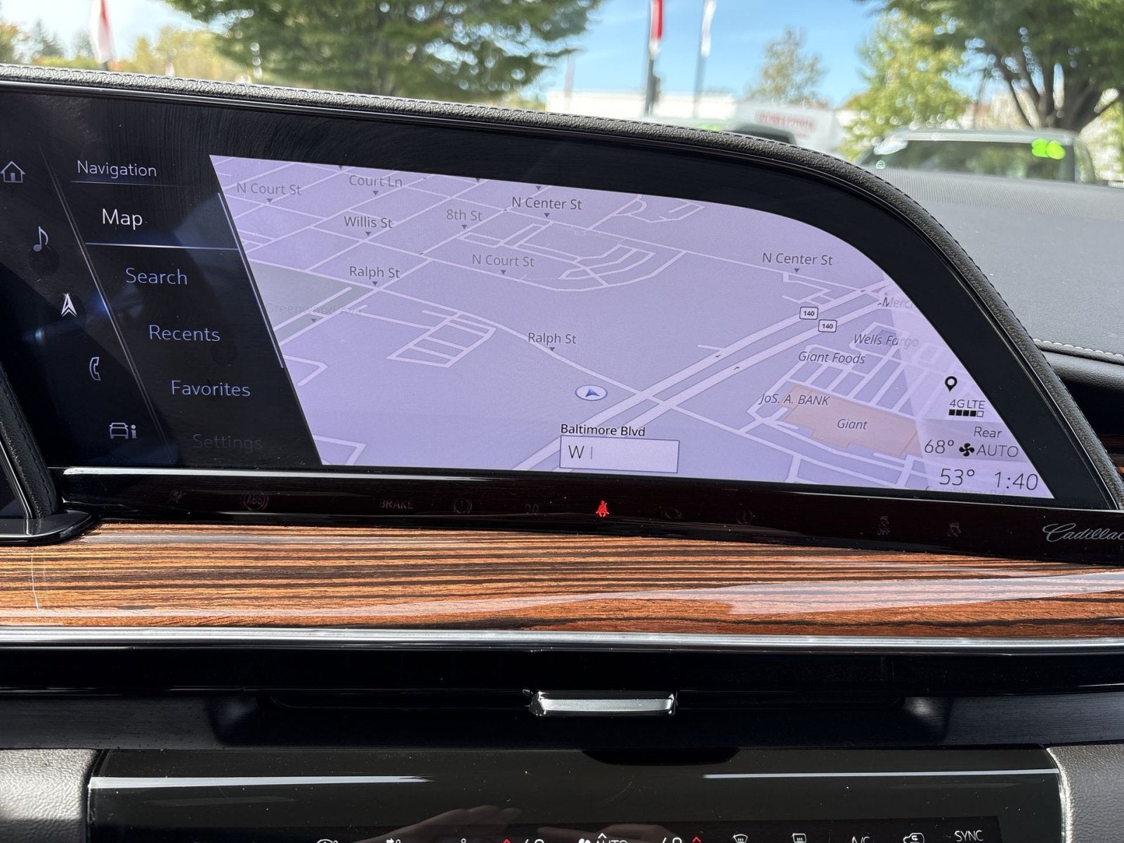2023 Cadillac Escalade Luxury
