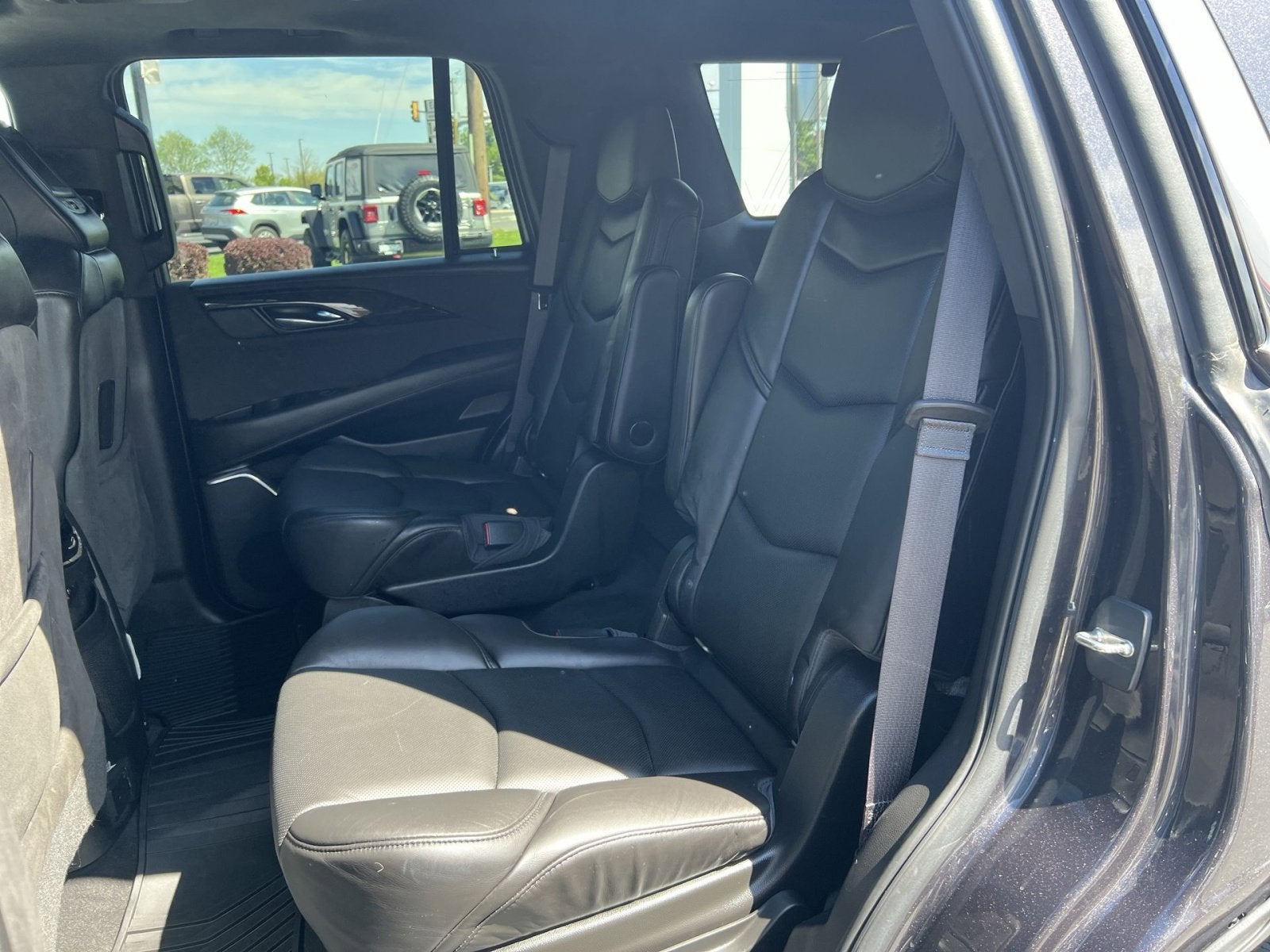 2016 Cadillac Escalade Platinum Edition