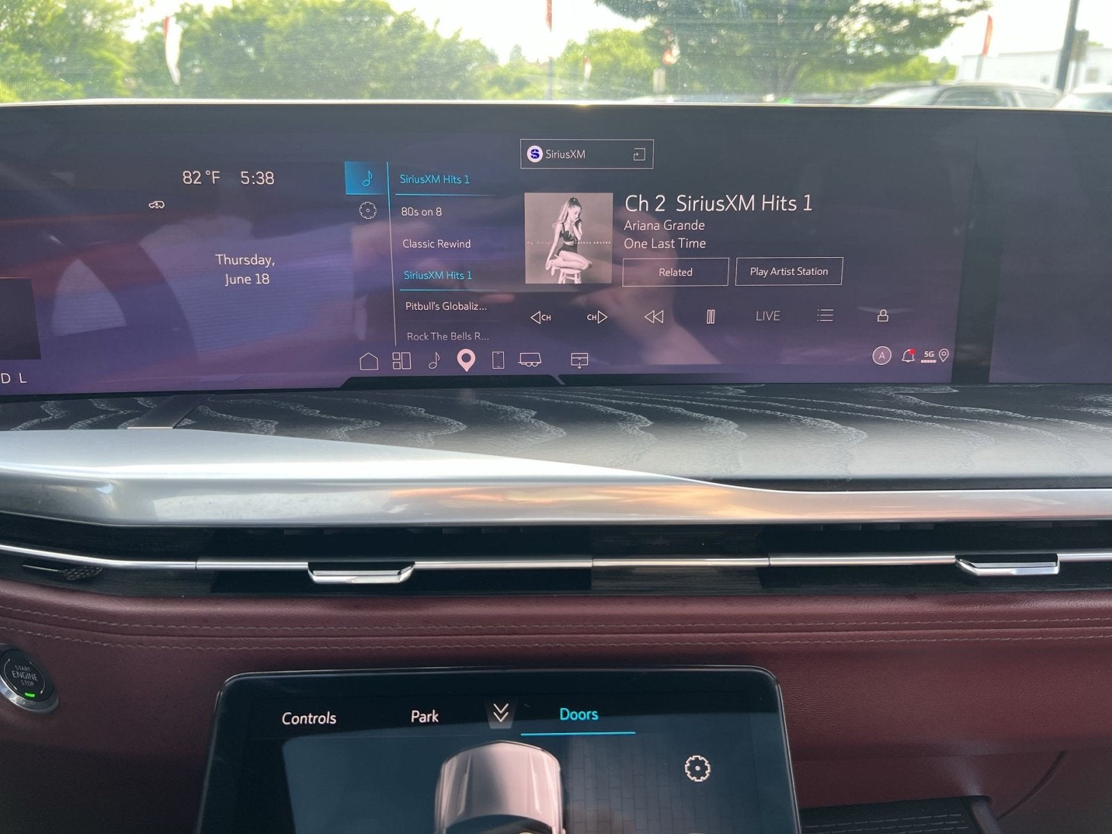 2025 Cadillac Escalade Sport