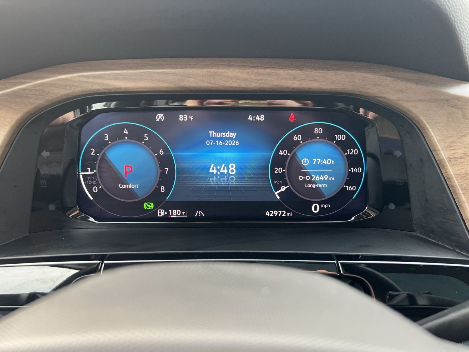 2024 Volkswagen Atlas 2.0T SE w/Technology