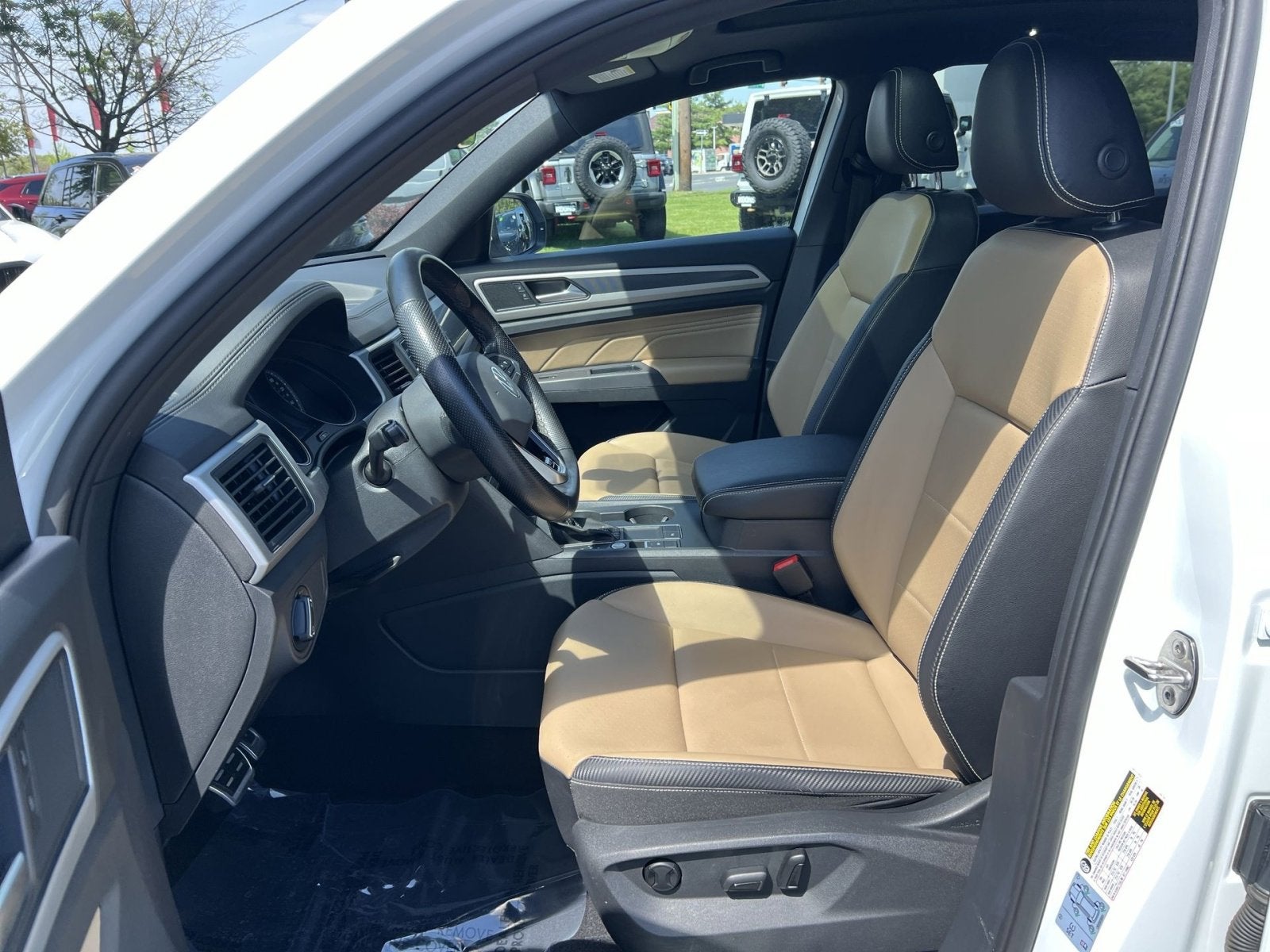 2021 Volkswagen Atlas Cross Sport 3.6L V6 SE w/Technology R-Line