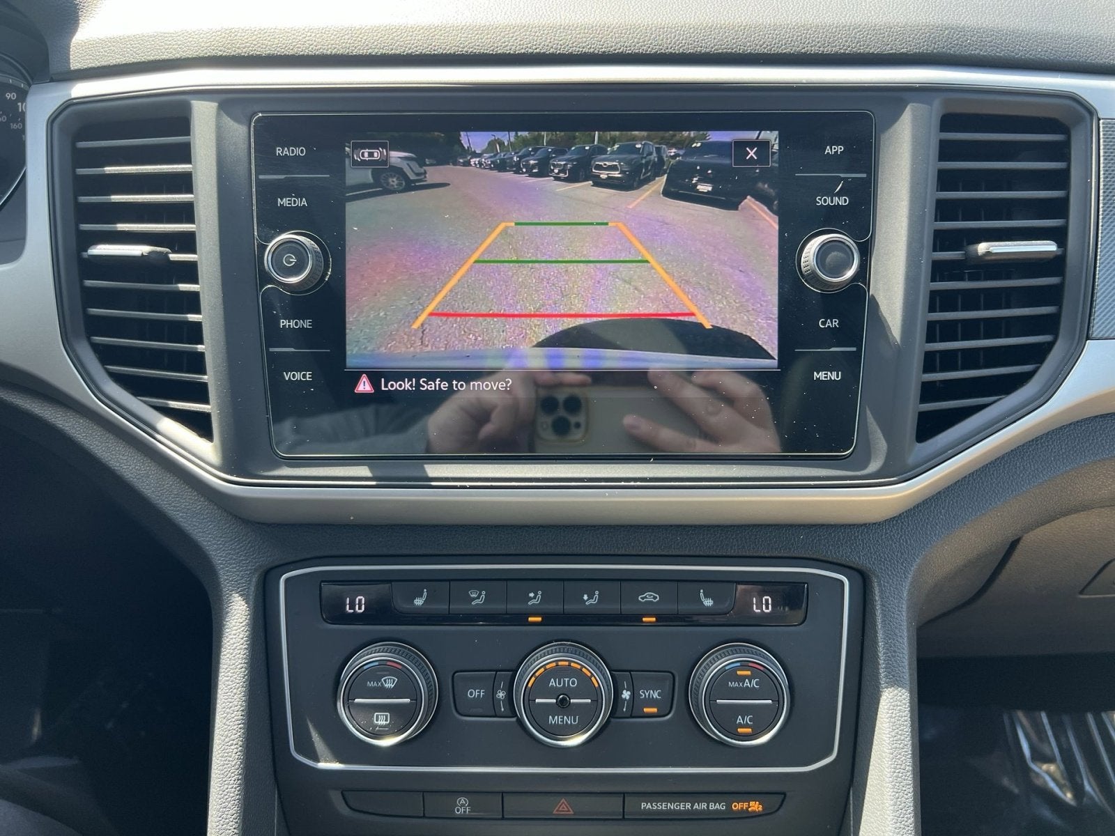 2021 Volkswagen Atlas Cross Sport 3.6L V6 SE w/Technology R-Line