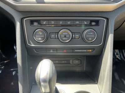 2021 Volkswagen Atlas Cross Sport 3.6L V6 SE w/Technology R-Line