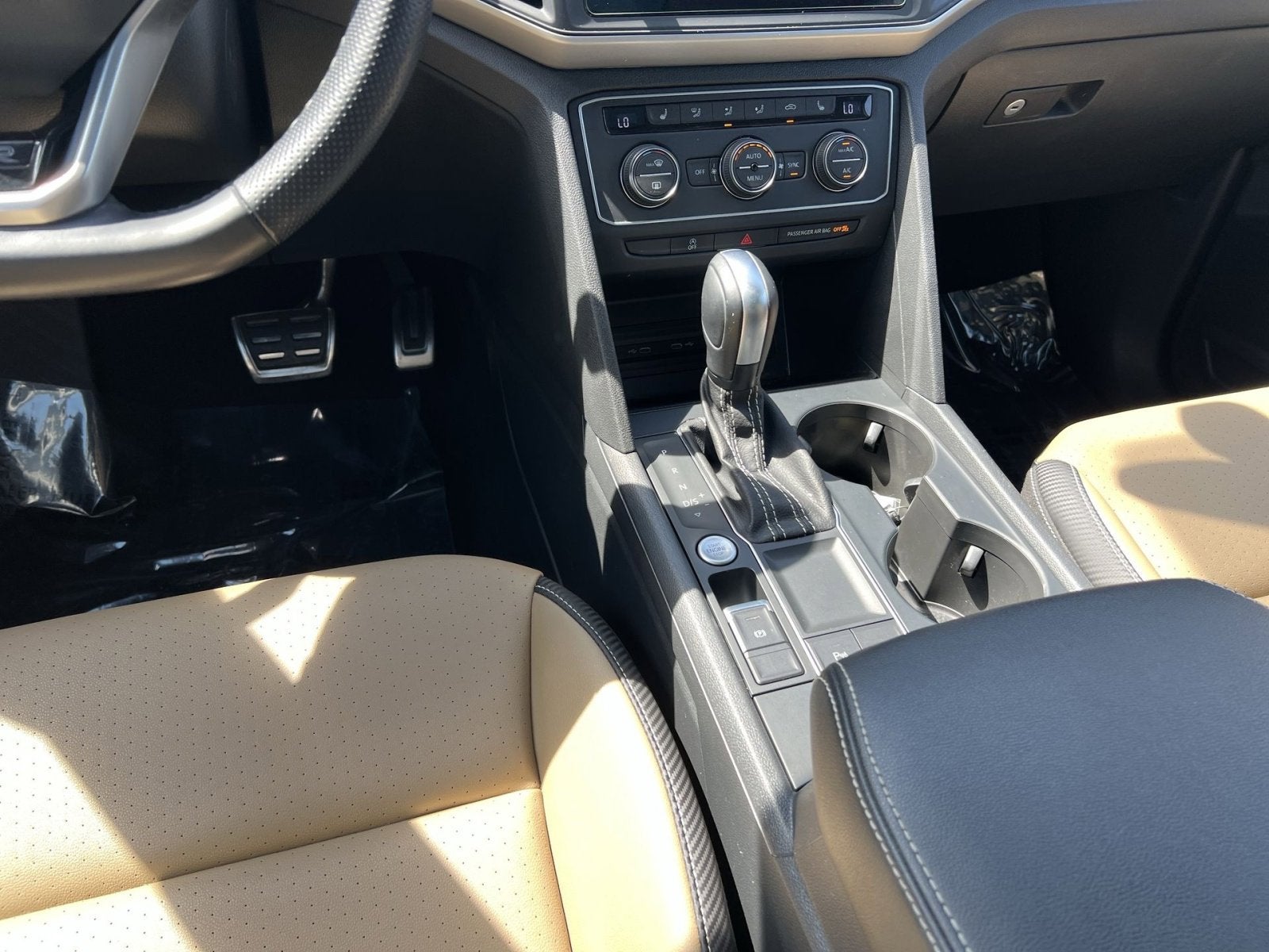 2021 Volkswagen Atlas Cross Sport 3.6L V6 SE w/Technology R-Line